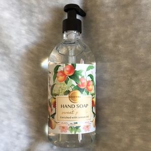 scented Sweet Peach Hand Soap NWT 21.50 oz Chantilly Bloom Home Body Co